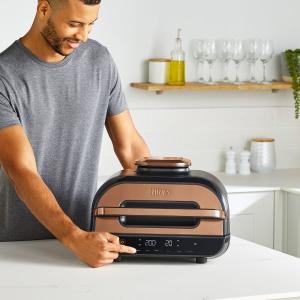 Image Grills d'Intérieur Ninja Foodi AG551EUCP MAX Health - Cuisson Sans Fumée & Polyvalence - Grill & Air Fryer, 6-en-1 - Cuivre/Noir