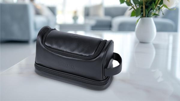 Image Trousse de voyage OFFERTE pour l'achat d'une montre Rado