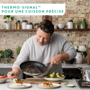 Image Poêle 24cm Tefal E3040444 Jamie Oliver Cook's Direct Inox à 25,25€