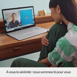 Image PC Portable 17,3" FHD HP 17-cn3004sf (i3, REM8Go, SSD 512Go) - Argent à 449€