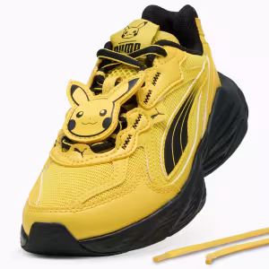 Image Sneakers PUMA Fade PUMA x Pokémon Pikachu Enfant - Energizing Yellow-PUMA Black à 110€