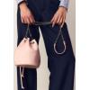 Image Sac seau rigide Stradivarius à œillets - Rose pastel à 19,99€