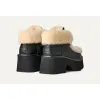 Image Botte à lacets UGG Classic Esmee - Chestnut ou Noir à 145,99€