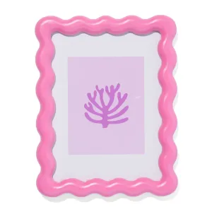 Image Cadre photo HEMA 15x20 cm bois Rose ou Corail ondulé - à 3€