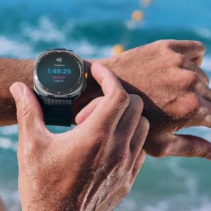 Image [Prime] Montre connectée Samsung Galaxy Watch Ultra - Gris ou Blanc Titane à 349,99€