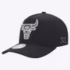 Image Casquette Snapback Mitchell & Ness Sneaker Hook-Up - Chicago Bulls à 13,50€