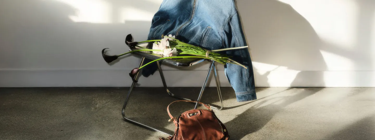 Image Un vestiaire féminin entre collection, cérémonie et accessoires